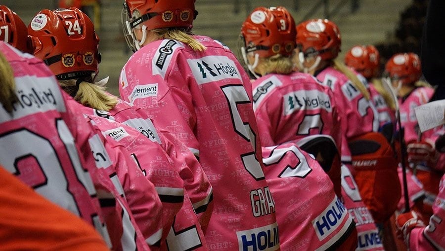 Pink Game ger ice hockey foto fb